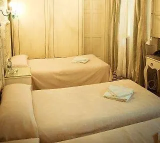 Casa De Mercedes Hotel 2*